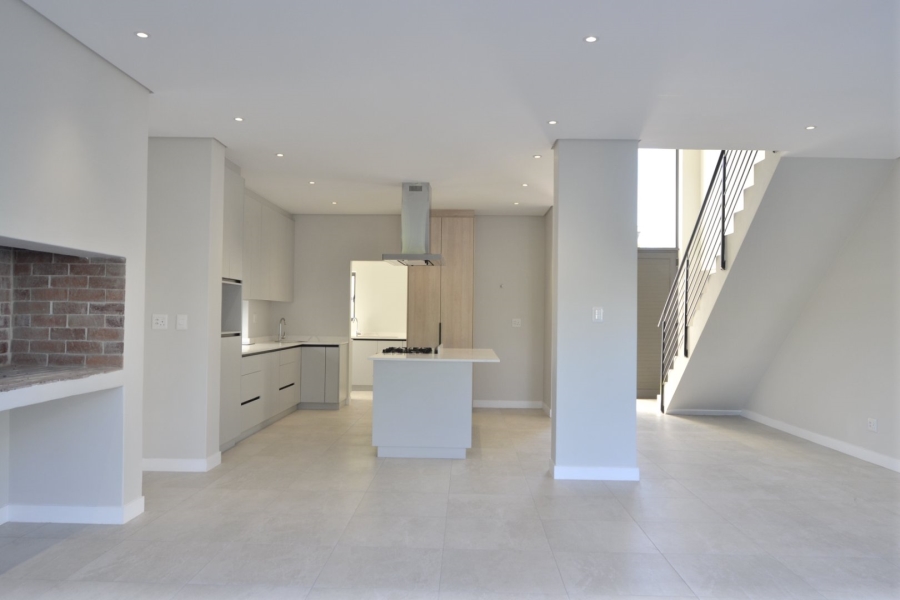 To Let 4 Bedroom Property for Rent in Croydon Gardens Estate Western Cape